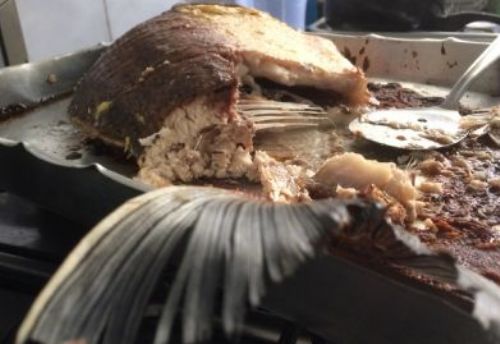 Este peixe assado no forno  bem fcil de preparar