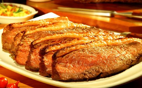 Picanha na frigideira com molho picante