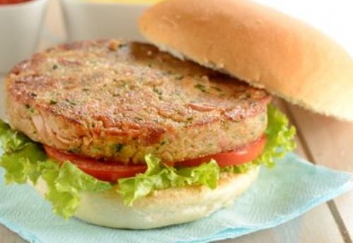 Faa um delicioso lanche com hambrguer de atum