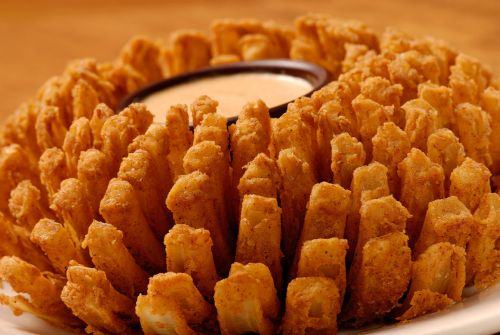 Venda da tradicional cebola do Outback beneficia Mdicos Sem Fronteira