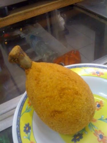 Que tal uma coxinha com o osso da coxa do frango?