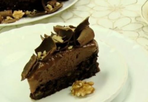 Veja como preparar torta musse de chocolate