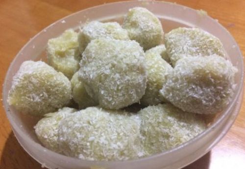 Bolinhas de batata-doce com coco ficam saborosas