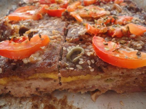 Experimente fazer este bolo de carne com tomate