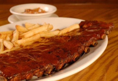 Outback Sorocaba comercializa 65 toneladas da costelinha com barbecue em 2 anos