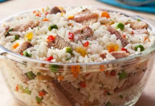 Faa este delicioso arroz  grega com sardinha