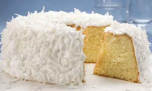 Bolo de coco fofinho  ideal para o caf da tarde